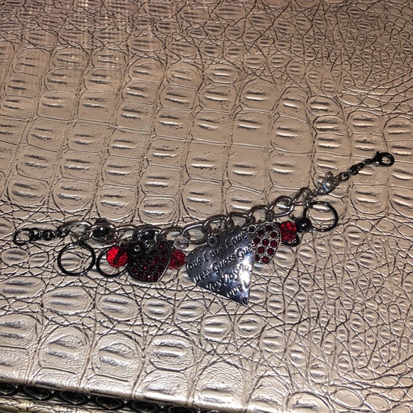 Guess red heart charm bracelet - Picture 4 of 4